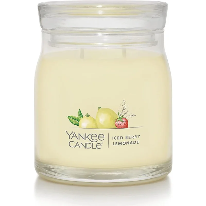 Yankee Candle : Signature Medium Jar Candle in Iced Berry Lemonade